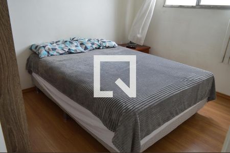 Apartamento à venda com 2 quartos, 45m² em Kennedy, Contagem