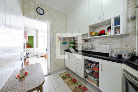 Apartamento à venda com 85m², 2 quartos e 2 vagasCozinha