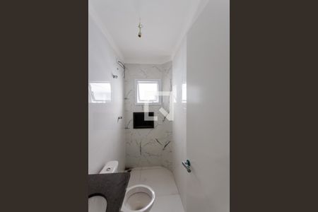 Apartamento à venda com 88m², 2 quartos e 1 vaga Apartamento à venda com 88m², 2 quartos e 1 vagaBanheiro