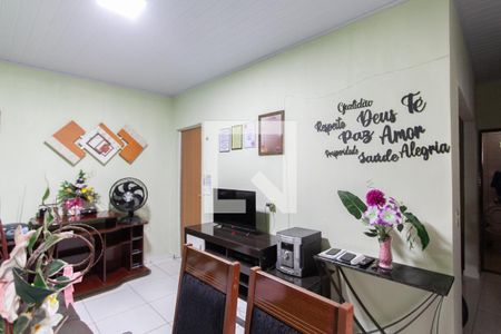 Sala de Estar de casa à venda com 2 quartos, 142m² em Piratininga, Belo Horizonte