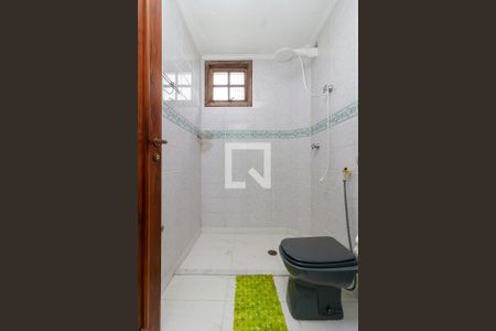 Casa à venda com 300m², 6 quartos e 4 vagasSuíte 3 - Banheiro