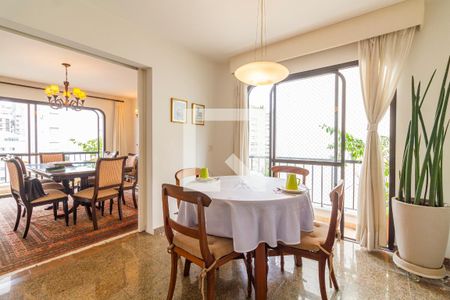 Apartamento à venda com 291m², 4 quartos e 4 vagasSala de Almoço