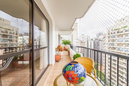 Apartamento à venda com 291m², 4 quartos e 4 vagasVaranda