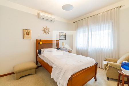 Apartamento à venda com 291m², 4 quartos e 4 vagasSuíte 2