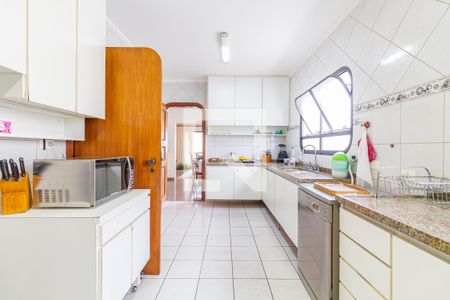 Apartamento à venda com 291m², 4 quartos e 4 vagasCozinha