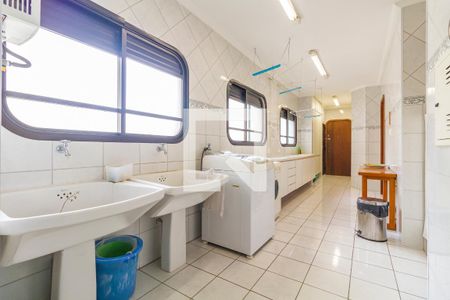 Apartamento à venda com 291m², 4 quartos e 4 vagasÁrea de Serviço