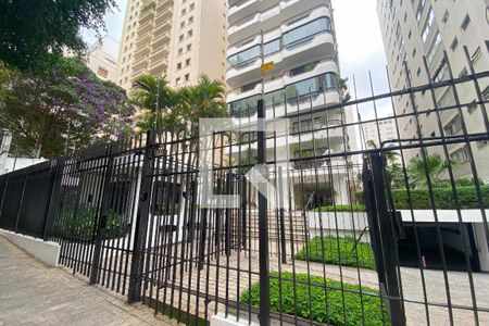 Apartamento à venda com 291m², 4 quartos e 4 vagasFachada