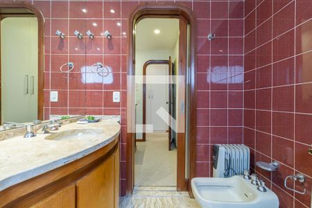 Apartamento à venda com 291m², 4 quartos e 4 vagasBanheiro Social