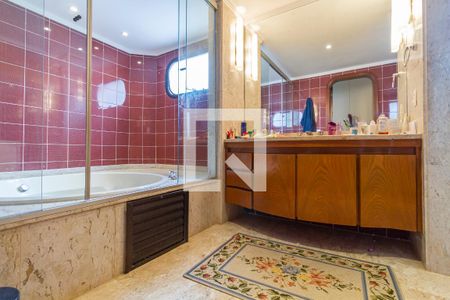 Apartamento à venda com 291m², 4 quartos e 4 vagasBanheiro Suíte máster