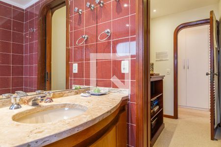 Apartamento à venda com 291m², 4 quartos e 4 vagasBanheiro Social