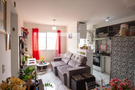 Sala de apartamento à venda com 2 quartos, 46m² em Vila Carmosina, São Paulo