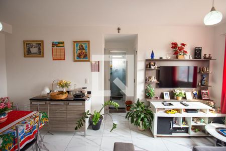 Sala de apartamento à venda com 2 quartos, 46m² em Vila Carmosina, São Paulo