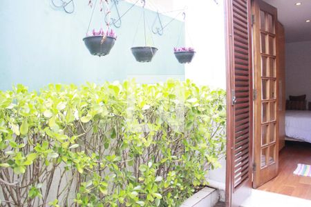 Casa à venda com 173m², 3 quartos e 2 vagasVaranda Quarto 2(Solarium)