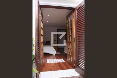 Casa à venda com 173m², 3 quartos e 2 vagasQuarto 2