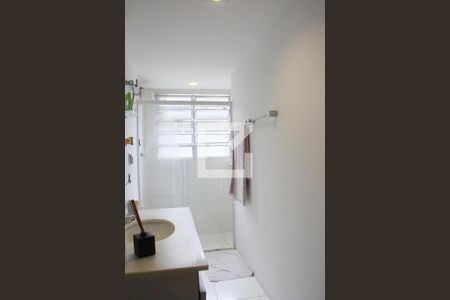 Casa à venda com 173m², 3 quartos e 2 vagasBanheiro Social 1 andar