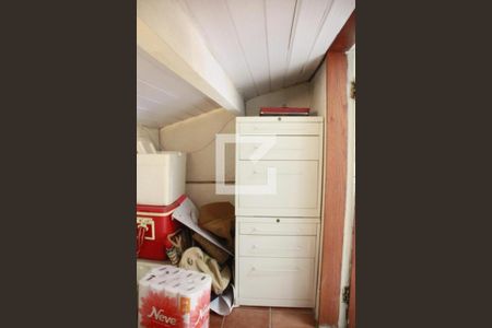 Casa à venda com 173m², 3 quartos e 2 vagasSótão