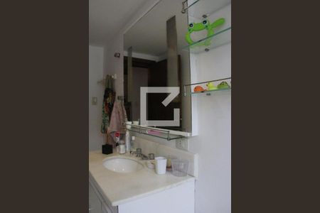 Casa à venda com 173m², 3 quartos e 2 vagasBanheiro Social 1 andar