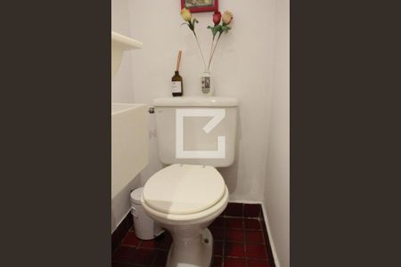 Casa à venda com 173m², 3 quartos e 2 vagasLavabo