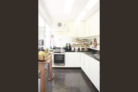 Casa à venda com 173m², 3 quartos e 2 vagasCozinha