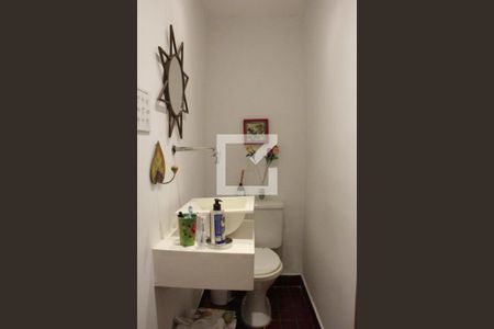 Casa à venda com 173m², 3 quartos e 2 vagasLavabo