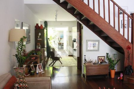 Sala de casa à venda com 3 quartos, 173m² em Vila Olímpia, São Paulo