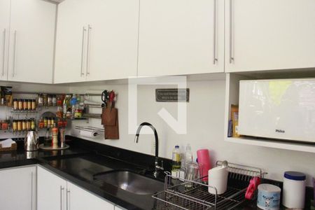 Casa à venda com 173m², 3 quartos e 2 vagasCozinha