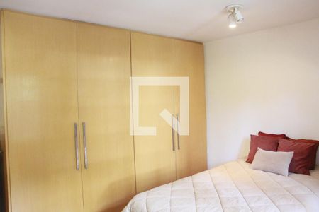 Casa à venda com 173m², 3 quartos e 2 vagasCorredor Quartos