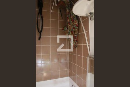 Casa à venda com 173m², 3 quartos e 2 vagasBanheiro Lavanderia