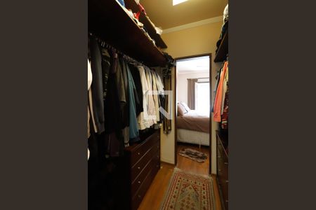 Casa à venda com 250m², 3 quartos e 4 vagasCloset da suíte 1