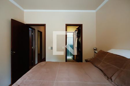 Casa à venda com 250m², 3 quartos e 4 vagasSuíte 1