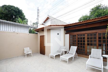 Casa à venda com 250m², 3 quartos e 4 vagasVista