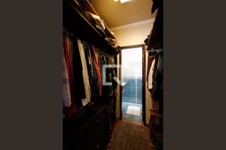 Casa à venda com 250m², 3 quartos e 4 vagasCloset da suíte 1