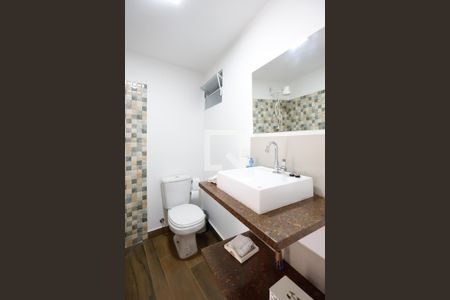 Casa à venda com 250m², 3 quartos e 4 vagasLavabo