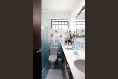 Casa à venda com 250m², 3 quartos e 4 vagasBanheiro