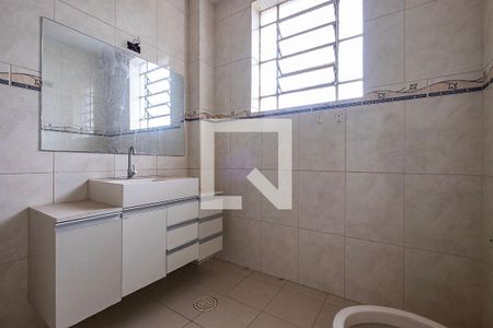 Casa à venda com 120m², 3 quartos e 2 vagasBanheiro