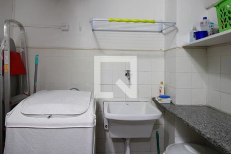 Apartamento à venda com 80m², 2 quartos e 1 vagaÁrea de Serviço