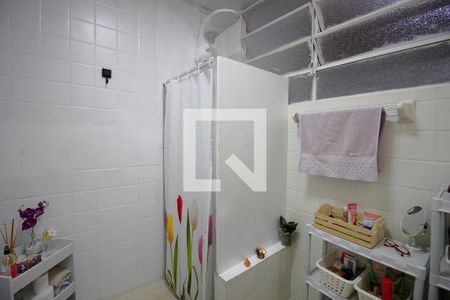 Banheiro de apartamento à venda com 2 quartos, 80m² em Santo Antônio, Belo Horizonte