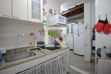 Apartamento à venda com 80m², 2 quartos e 1 vagaCozinha
