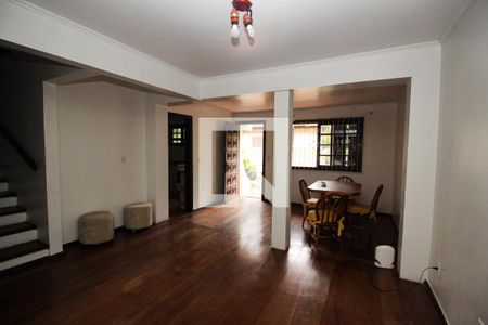 Sala de casa de condomínio para alugar com 5 quartos, 150m² em Tristeza, Porto Alegre