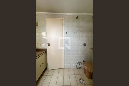 Apartamento à venda com 175m², 4 quartos e 4 vagas Apartamento à venda com 175m², 4 quartos e 4 vagasBanheiro da Suíte