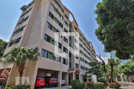 Apartamento para alugar com 70m², 3 quartos e 1 vagaFachada