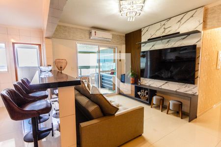 Sala de apartamento para alugar com 3 quartos, 107m² em Guilhermina, Praia Grande