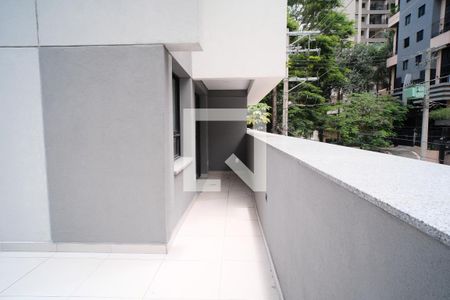 Quintal de kitnet/studio à venda com 1 quarto, 48m² em Pinheiros, São Paulo