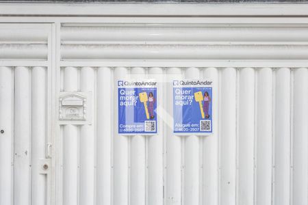 Casa à venda com 106m², 2 quartos e 4 vagas Casa à venda com 106m², 2 quartos e 4 vagasPlaquinha