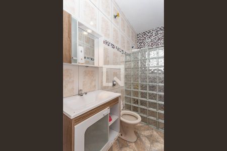 Casa à venda com 106m², 2 quartos e 4 vagas Casa à venda com 106m², 2 quartos e 4 vagasBanheiro