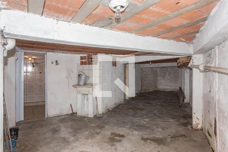 Casa à venda com 106m², 2 quartos e 4 vagas Casa à venda com 106m², 2 quartos e 4 vagasGaragem