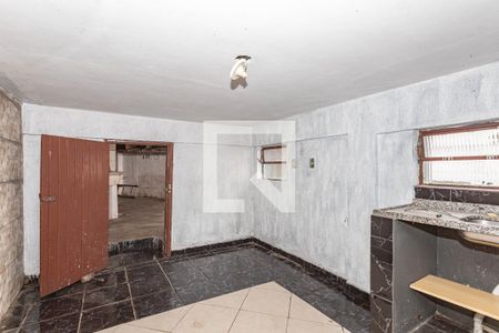 Casa à venda com 106m², 2 quartos e 4 vagas Casa à venda com 106m², 2 quartos e 4 vagasCozinha garagem