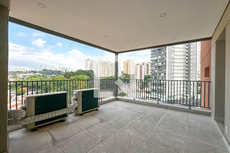 Varanda de apartamento à venda com 3 quartos, 130m² em Vila Ipojuca, São Paulo