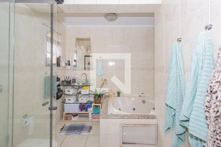 Casa à venda com 126m², 3 quartos e 2 vagasBanheiro da Suíte 1