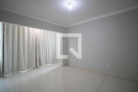 Quarto 2 de apartamento para alugar com 3 quartos, 90m² em Vila Rosa, Goiânia